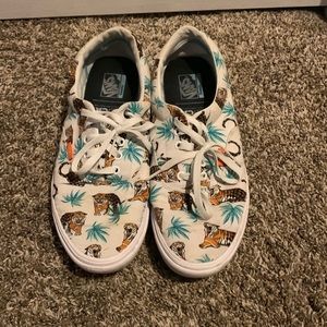 Vans shoes size 11.5 slightly used no stains